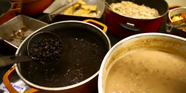 Conheça as Regras do Novo Benefício de R$ 150 para Famílias Inscritas no CadÚnico. Imagem: Agência Brasil.