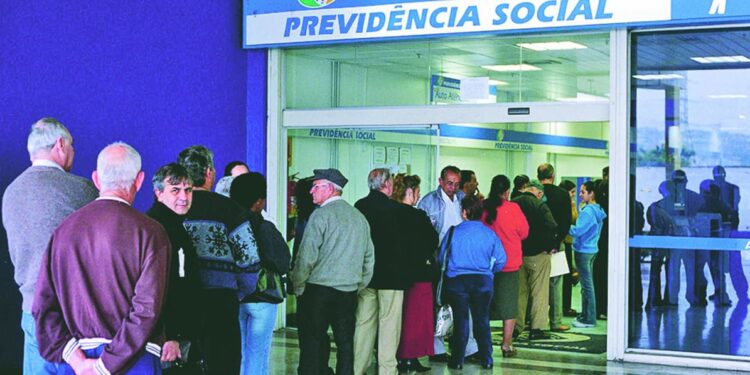 Programa que reduz a fila do INSS foi PRORROGADO! Confira