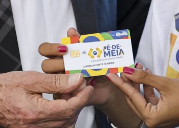 Saiba Como Resolver Alguns Problemas Relacionados ao Programa Pé-de-Meia. Imagem: Agência Brasil.