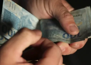 Revisão de Benefícios Sociais Visa Reduzir Gasto Público