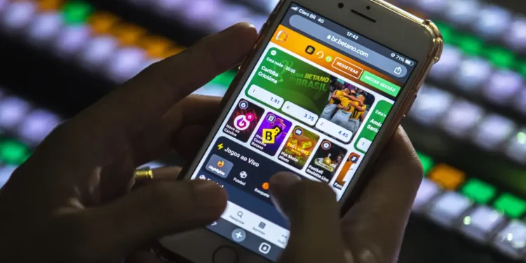 Fraudes envolvendo beneficiários do Bolsa Família. Imagem: Agência Brasil