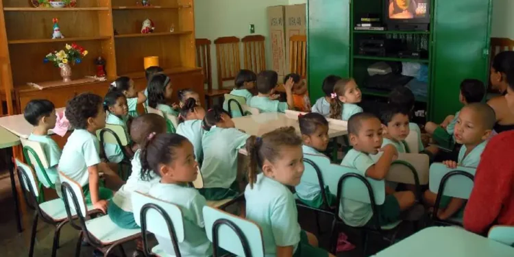 Critérios e benefícios do Auxílio-Creche. Imagem: Agência Brasil