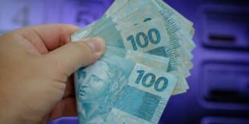 Trabalhadores Catarinenses Receberão Salário Mínimo de R$ 1.844,40 a Partir de JaneiroTrabalhadores Catarinenses Receberão Salário Mínimo de R$ 1.844,40 a Partir de Janeiro