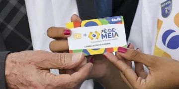 O Responsável Legal Pelo Estudante Deve Autorizar no Aplicativo do Caixa Tem a Movimentação da Conta. Imagem: Agência Brasil.