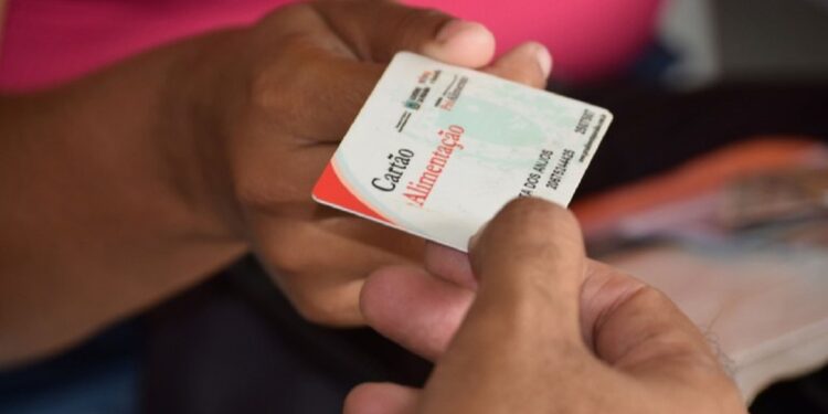 Veja como solicitar o Cartão Alimentação