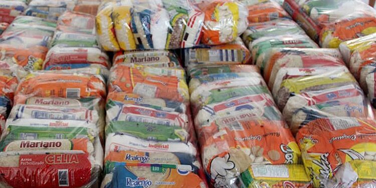 O CRAS oferece o Cartão Alimentação para estimular a economia local e garantir uma alimentação mais variada. Imagem: Gov.br