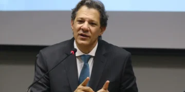 Governo Lula garante ganhos reais no salário mínimo, segundo Haddad. Imagem: Agência Brasil