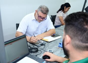 Se você deseja emitir seu RG ou atualizar seu NIS, é importante estar preparado com os documentos necessários para o atendimento. Imagem: Governo do Ceará
