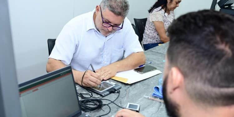 Se você deseja emitir seu RG ou atualizar seu NIS, é importante estar preparado com os documentos necessários para o atendimento. Imagem: Governo do Ceará