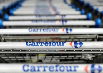 Grupo Carrefour Brasil contrata mais de 50 mil beneficiários do CadÚnico e Bolsa Família. Imagem: Agência Brasil.