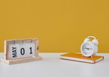 Carnaval 2025 Será em Março: Veja o Calendário Completo de Feriados