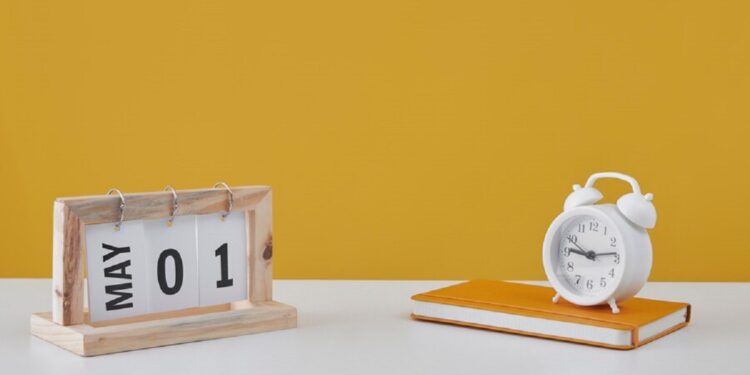 Carnaval 2025 Será em Março: Veja o Calendário Completo de Feriados