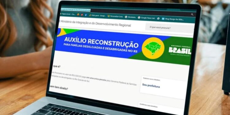 Página do site do Governo Federal exibindo informações sobre o cadastramento do Auxílio Reconstrução.
