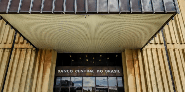 Fachada do Banco Central do Brasil, representando mudanças nas regras do Pix anunciadas pela instituição.