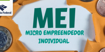 Dinheiro e conceito de MEI - Microempreendedor Individual em destaque