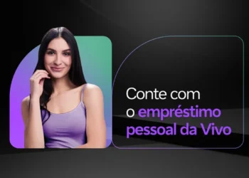 Mulher sorrindo, destacando a confiança no empréstimo pessoal da Vivo.