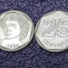 Moeda de 25 centavos com erro de cunho trocado, tornando-se uma peça rara e valiosa no mercado numismático.