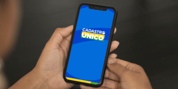 Tela de celular exibindo a logo do Cadastro Único em fundo azul.