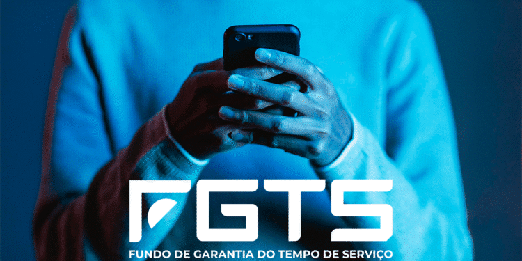 Pessoa segurando celular com logo do FGTS sobreposto em destaque.