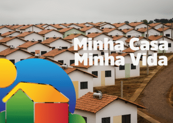 Conjunto de novas casas populares do programa Minha Casa, Minha Vida com foco em moradia digna.