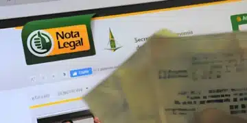 Logo do programa Nota Legal DF em uma tela de computador, destacando a plataforma para cadastro de CPF em notas fiscais