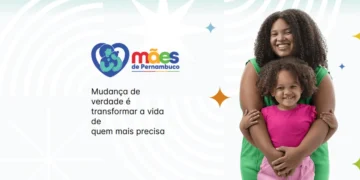 Mãe e filha com sorriso no rosto, com o logo do Programa Mães de Pernambuco, anunciando a abertura do novo ciclo de confirmações.