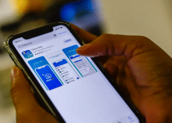 Imagem do aplicativo Caixa Tem com destaque para a opção Pix, mostrando que o valor extra será superior a R$ 100 em agosto.
