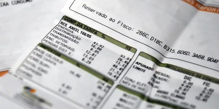 Conta de luz zerada, mostrando detalhes do programa Luz do Povo.