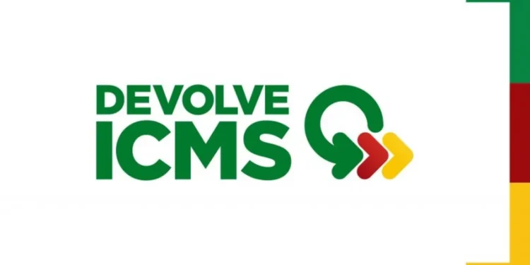 Logotipo do movimento Devolve ICMS com setas coloridas em verde, vermelho e amarelo.