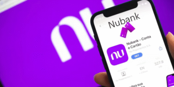 Tela do app Nubank com a opção de geração de boleto e interface do cartão roxo.