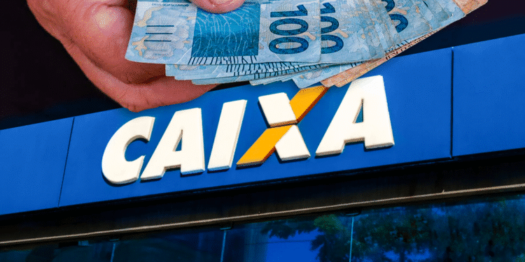 Mão segurando cédulas do Bolsa Família em frente à agência da CAIXA, simbolizando o pagamento do benefício do Bolsa Família.