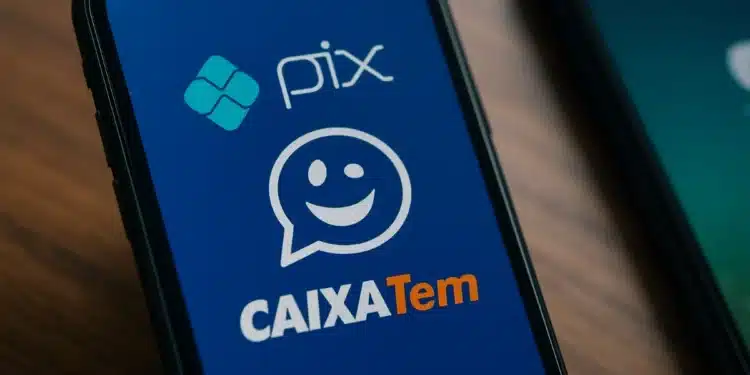 Imagem de tela mostrando o logo do Pix e Caixa Tem, com destaque para o PIX de R$1.518.