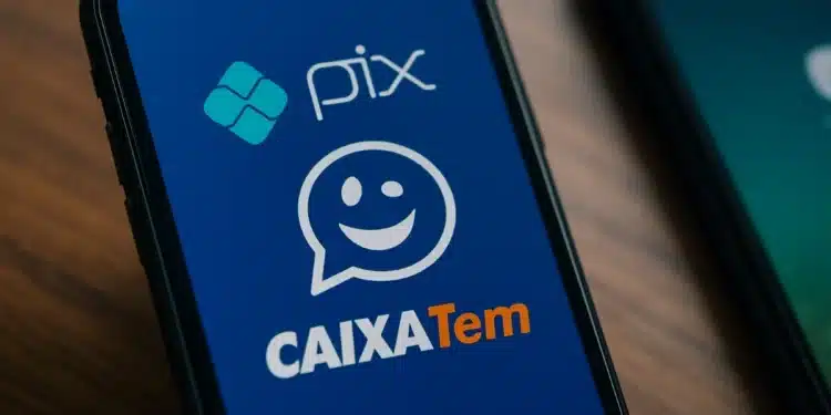 Imagem do aplicativo Caixa Tem com o logo do Pix e a mensagem sobre o saque de R$600 disponível.