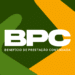 Logotipo do BPC com fundo em cores da bandeira do Brasil