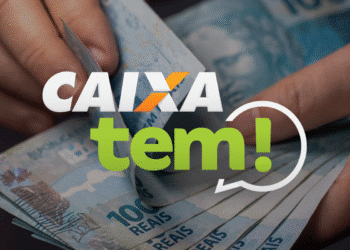 Notas de 100 reais e a logo do Caixa Tem.