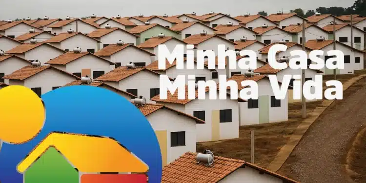 Imagem do programa Minha Casa, Minha Vida, mostrando várias casas novas com telhados vermelhos e o logo do programa em primeiro plano.