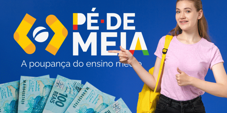 ovem estudante, sorrindo e apontando para a logo do programa Pé-de-Meia, com notas de R$ 100 espalhadas na frente.