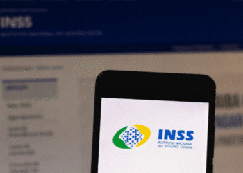 INSS impõe nova barreira com exigência de autorização judicial