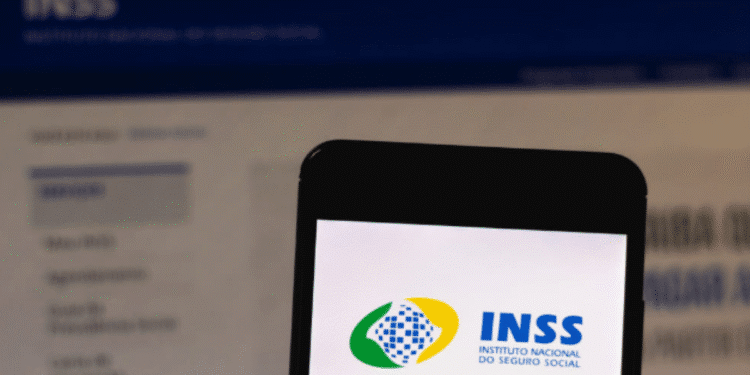 INSS impõe nova barreira com exigência de autorização judicial