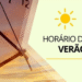 Relógio marcando o horário ao pôr do sol e ícone de sol com texto "Horário de Verão"