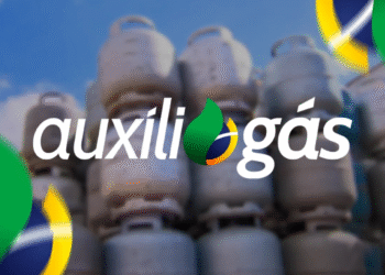 Logotipo do Auxílio Gás com botijões de gás ao fundo.