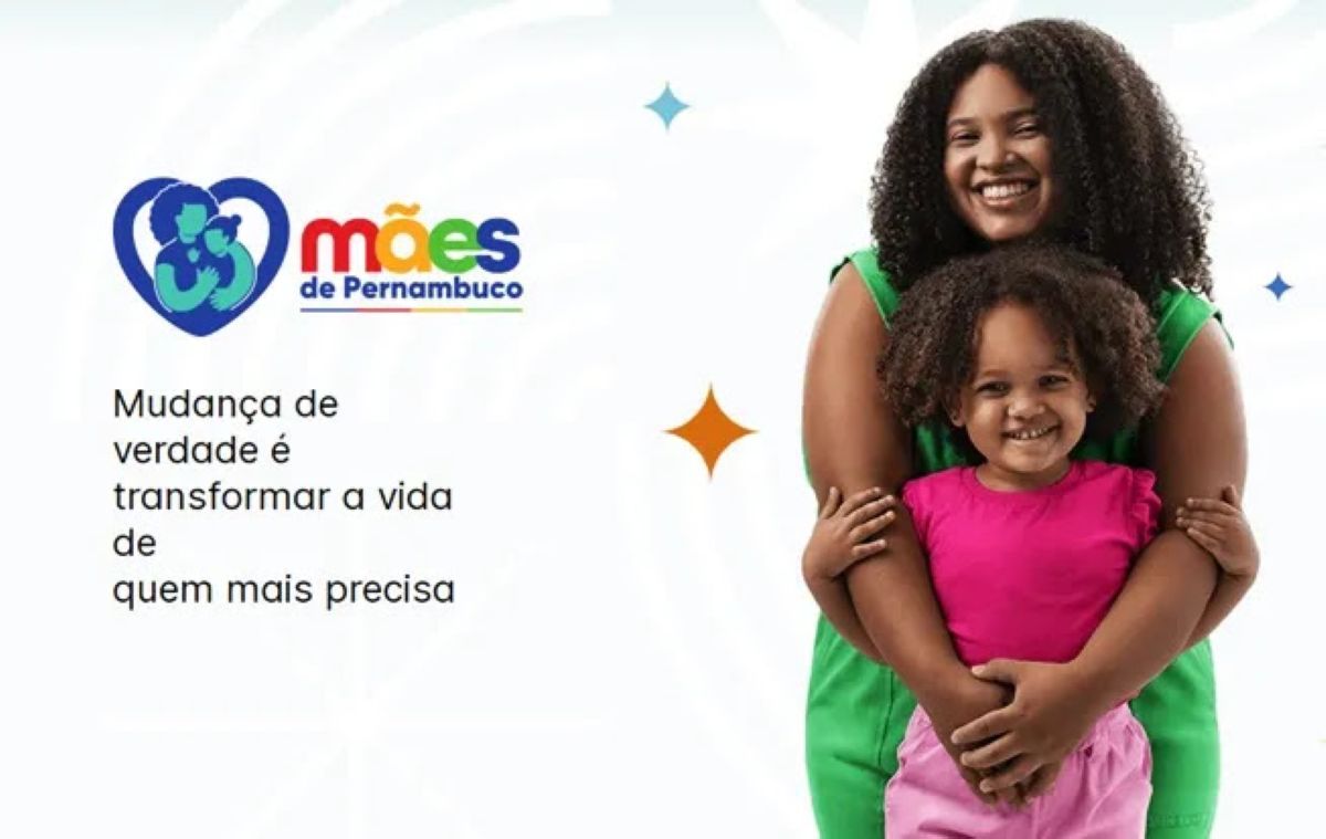 Programa Mães de Pernambuco - Transformando Vidas Mulher e filha sorrindo, representando o programa Mães de Pernambuco, que visa transformar a vida de quem mais precisa.