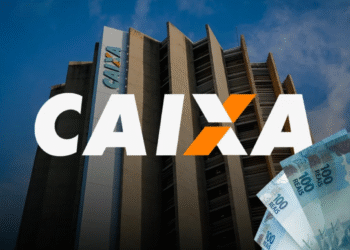 Prédio da Caixa Econômica Federal com cédulas de 100 reais em destaque.