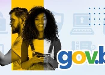 Casal jovem usando smartphones com logo GOV.BR e ícones de segurança digital ao fundo