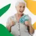 INSS libera calendário de agosto: quem recebe R$ 1.621 tem pagamento a partir do dia 25 14 Idosa segurando cédulas de real, representando o pagamento dos benefícios do INSS em agosto a partir do dia 25.