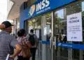 Atendimento nas agências do INSS será suspenso nesta sexta (30/10) e na próxima segunda (2/11) 16 Fachada de agência do INSS fechada, representando a suspensão temporária do atendimento presencial.